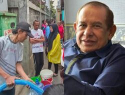 Kemarau Panjang, Ali Hasan Pimpin Golkar Cimahi Salurkan Bantuan Air Bersih Ke Sejumlah Wilayah