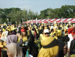Meriahkan HUT Ke-78 RI, Rahmad Mas’ud Gelar Senam Zumba Massal di Lapangan Merdeka Balikpapan