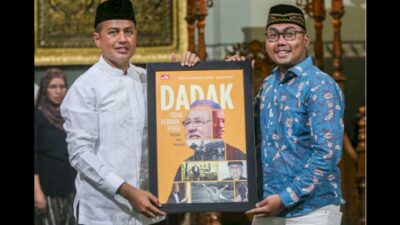 Wagubsu Musa Rajekshah Luncurkan Buku Untuk Sang Ayah: ‘Dadak Tidak Pernah Pergi’