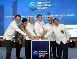 Airlangga Hartarto Raih BKTI PII Award sebagai Tokoh Transformasi Industri