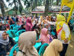 Riana Sari Arinal Pimpin IIPG Lampung Bagikan Beras Untuk Masyarakat Pringsewu