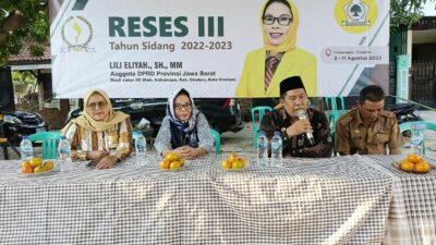 Reses di Kabupaten Cirebon, Lili Eliyah Diamanahi Aspirasi Perbaikan Jalan Rusak Kecamatan Talun