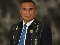 Anos Yeremias Ungkap Kegagalan Gubernur Maluku Realisasikan Visi Misi Kampanye