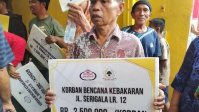 Sambangi Korban Kebakaran Jalan Serigala, Munafri Arifuddin Beri Bantuan Rp. 2,5 Juta Per KK