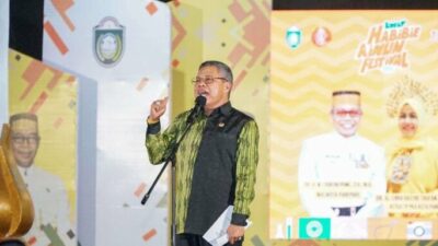 Taufan Pawe Berhasil Jadikan Kota Parepare Destinasi Wisata Bernuansa Nama Besar BJ Habibie