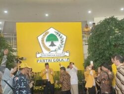 Kegembiraan Prabowo di HUT Ke-59 Partai Golkar, Joget Hingga Nyanyi ‘Kamulah Satu-Satunya’