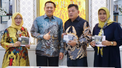 Serahkan Kendaraan Operasional, Bamsoet Ajak Partai Golkar di Dapil Jateng VII Gaspol Menangkan Pemilu 2024