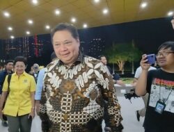 Airlangga Hartarto Soal Peluang Bobby Nasution Gabung: Keluarganya Banyak di Partai Golkar
