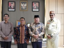 Wakil Ketua DPRA, Teuku Raja Keumangan Diskusikan Percepatan Pembangunan Aceh Dengan Prof. Abdullah Sanny