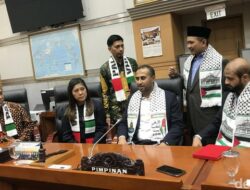 Terima Kunjungan Warga, Meutya Hafid Sampaikan Komitmen RI Terhadap Kemerdekaan Palestina