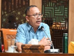 Muhammad Nur Purnamasidi Nilai Pemerintah Belum Serius Kembangkan dan Lindungi Bahasa Daerah