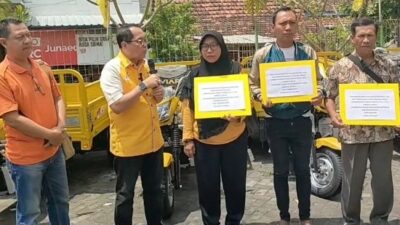 Dukung Pengelolaan Pupuk Organik, Firman Soebagyo Berikan Puluhan Motor Roda Tiga Untuk Petani Pati