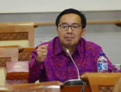 Samakan Gibran Dengan Sopir Truk, Bobby Rizaldi Nilai Hasto Kristiyanto Lakukan Diskriminasi Usia