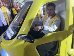 Nofel Saleh Hilabi Launching Bajaj Bajuri Jadi Kendaraan Operasional Masyarakat Kota Bekasi