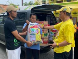 Yoga Santosa Salurkan Bantuan Sembako Untuk Korban Terdampak Banjir Dayeuhkolot