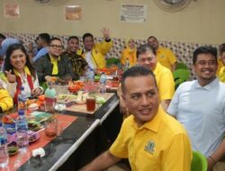 Bersama Musa Rajekshah, Airlangga Hartarto Sarapan Kuliner Legend ‘Soto Sinar Pagi’ di Medan