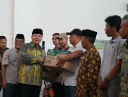 Tingkatkan Produksi Pertanian, Rohidin Mersyah Serahkan Bantuan Alsintan Untuk 11 Kelompok Tani