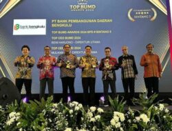 Rohidin Mersyah Sabet 2 Penghargaan Top Pembina BUMD 2024 Dari Bank Bengkulu