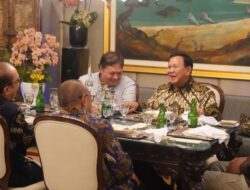 IPO: Prabowo Lebih Nyaman Bersama Partai Golkar Dibanding Presiden Jokowi