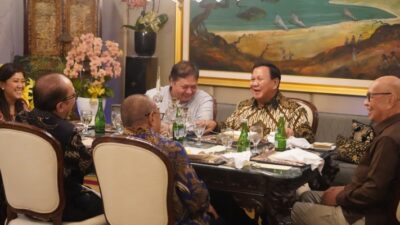 IPO: Prabowo Lebih Nyaman Bersama Partai Golkar Dibanding Presiden Jokowi