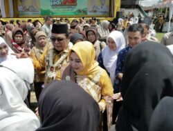 Sahbirin Noor Beri Warga Hadiah Umroh di Hari Jadi Ke-72 Kabupaten Hulu Sungai Utara