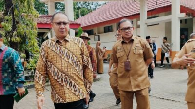 Muhammad Nur Purnamasidi Prihatin Lihat Fasilitas Jadul SMKN 5 Makassar
