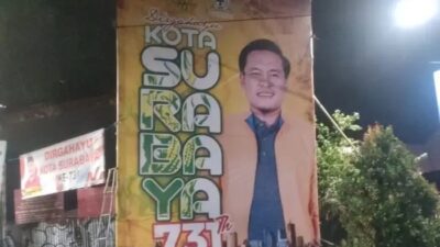 Baliho Arif Fathoni Bertebaran di Kota Surabaya, Serius Adu Elektabilitas Dengan Eri Cahyadi