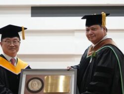 Selamat! Airlangga Hartarto Raih Gelar Doktor Honoris Causa Dari Gyeongsang National University (GNU), Korea Selatan