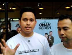 Dico Ganinduto dan Raffi Ahmad Kompak Kenakan Kaos ‘Ngegas Jateng’