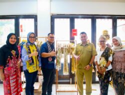 Pilar Saga Ichsan Apresiasi Kriya Kecamatan Setu Tampil Dalam Art And Craft Exhibition 2024