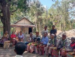 Melki Laka Lena Tinjau Pembangunan Kapela St Fransiskus Asisi di Kabupaten TTU