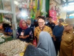 Wamendag Jerry Sambuaga Pantau Harga Bahan Pokok di Tarakan, Kaltim