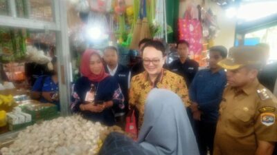 Wamendag Jerry Sambuaga Pantau Harga Bahan Pokok di Tarakan, Kaltim