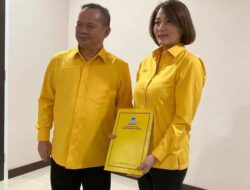 Elly Lasut dan Michaela Elsiana Paruntu Resmi Kantongi SK Dukungan Partai Golkar Untuk Pilgub Sulut