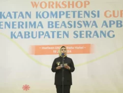 Bupati Ratu Tatu Chasanah Beri Beasiswa Pendidikan S1 Kepada 873 Guru PAUD di Serang