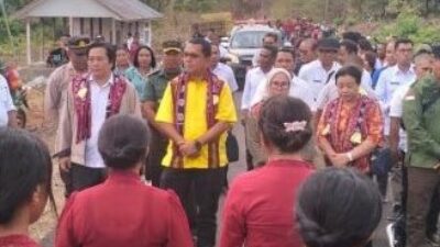 Letakkan Batu Pertama, Melki Laka Lena Terharu Atas Pembangunan Rumah Sakit Solor