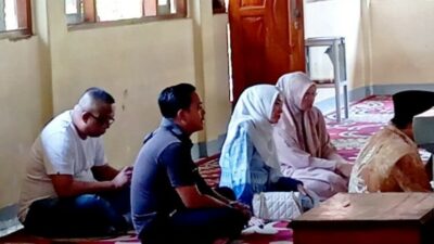 Cabup Purwakarta, Anne Ratna Mustika Ziarah Makam Karomah Baing Yusuf