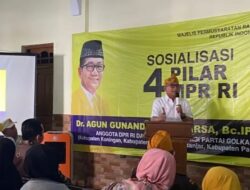 Agun Gunandjar Sudarsa Edukasi Bahaya Pinjol dan Judol Kepada Masyarakat Banjar