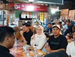 Gaya Anne Ratna Mustika Serap Aspirasi Masyarakat Purwakarta Dengan Kongkow di Warung Mang Ohim