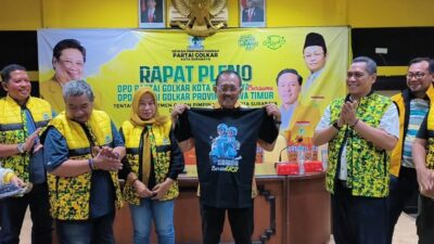 Partai Golkar Kota Surabaya Sumbang Ribuan Kaos Untuk Pemenangan Eri-Armuji