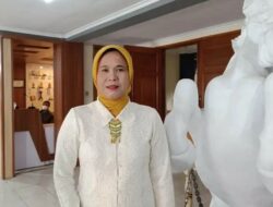 Saw Tresna Jadi Politisi Perempuan Partai Golkar Pertama Duduki Kursi Pimpinan DPRD Kuningan