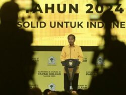 Sarmuji Gelar Karpet Kuning Bagi Jokowi Jika Ingin Gabung Partai Golkar