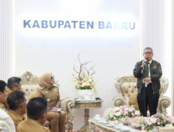 Kunker Spesifik Ke Barru, Taufan Pawe Soroti Persoalan Perekrutan Tenaga Honorer Hingga Keuangan Daerah