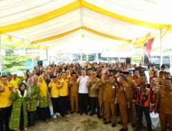 Kunker Ke Percut Sei Tuan, Musa Rajekshah Serap Aspirasi Petani Soal Masalah Pengairan Lahan