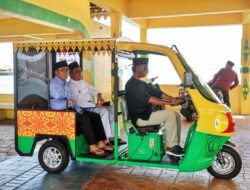 Gubernur Kepri Ansar Ahmad Ajak Mendikti Saintek Kunjungi Tempat Lahirnya Bahasa Indonesia, Pulau Penyengat