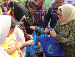 Wabup Tangerang, Intan Nurul Hikmah Salurkan Bantuan Makanan Tambahan Cegah Stunting