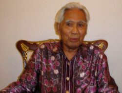 Robinson Napitupulu: Prof. Suhardiman adalah “Dukun Politik” yang Menyelamatkan Bangsa dari Ancaman Komunis
