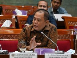 Juliyatmono Dukung Langkah Strategis Menteri ESDM Ekspor Listrik EBT ke Singapura
