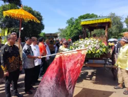 Walikota Cirebon Effendi Edo Lepas Kirab Seni dan Budaya Haul Pangeran Pulasaren Keraton Kacirebonan