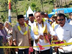 Bersama Wabup Islam Iskandar, Hamka B Kady Resmikan Jembatan Gantung di Jeneponto